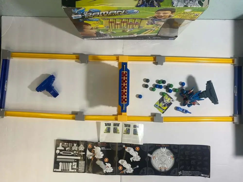 Hasbro B-Daman Crossfire Break Bomber Battlefield Set Read